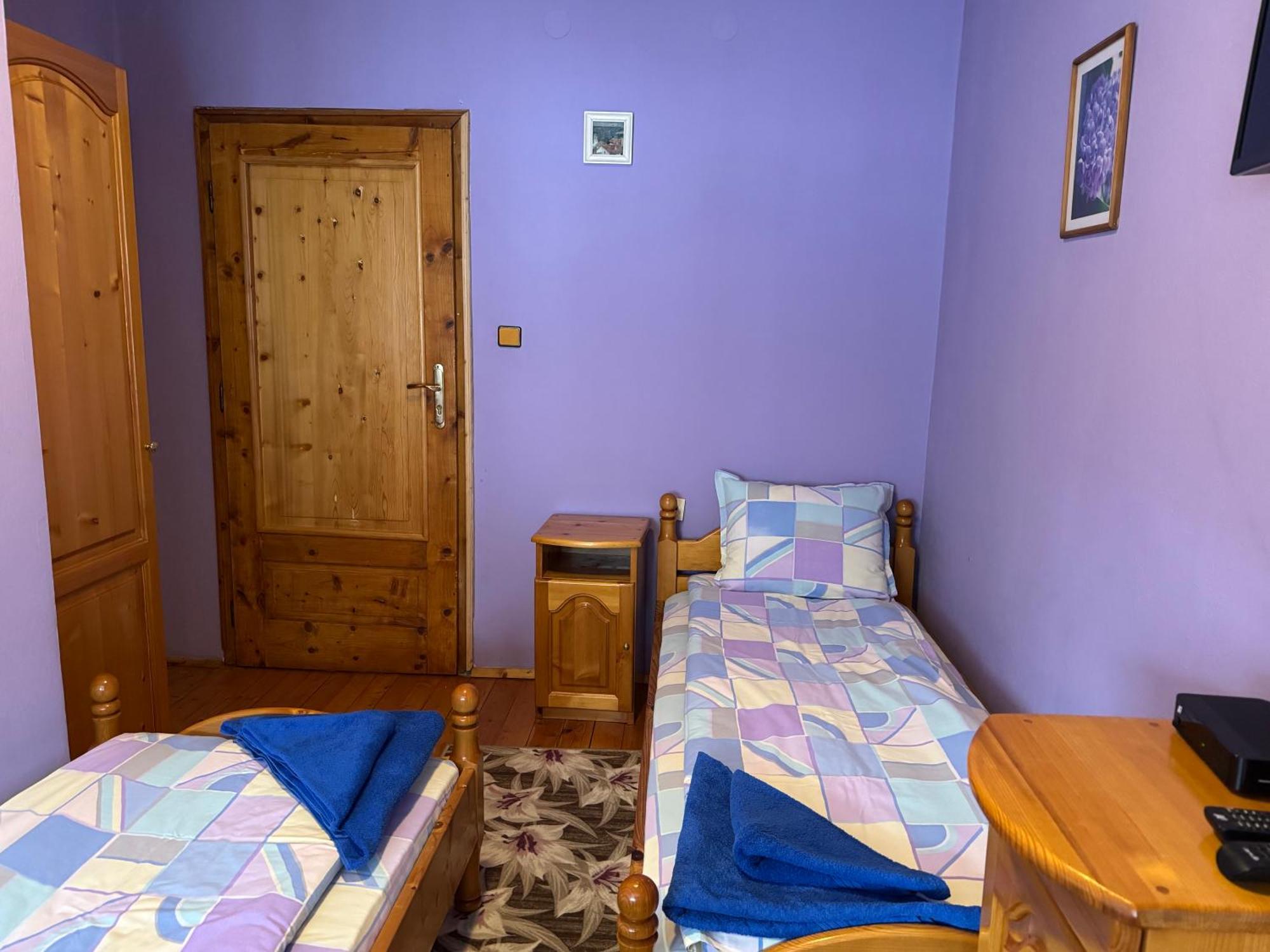 Mama Emiliya Guest House بيلي اسكار المظهر الخارجي الصورة