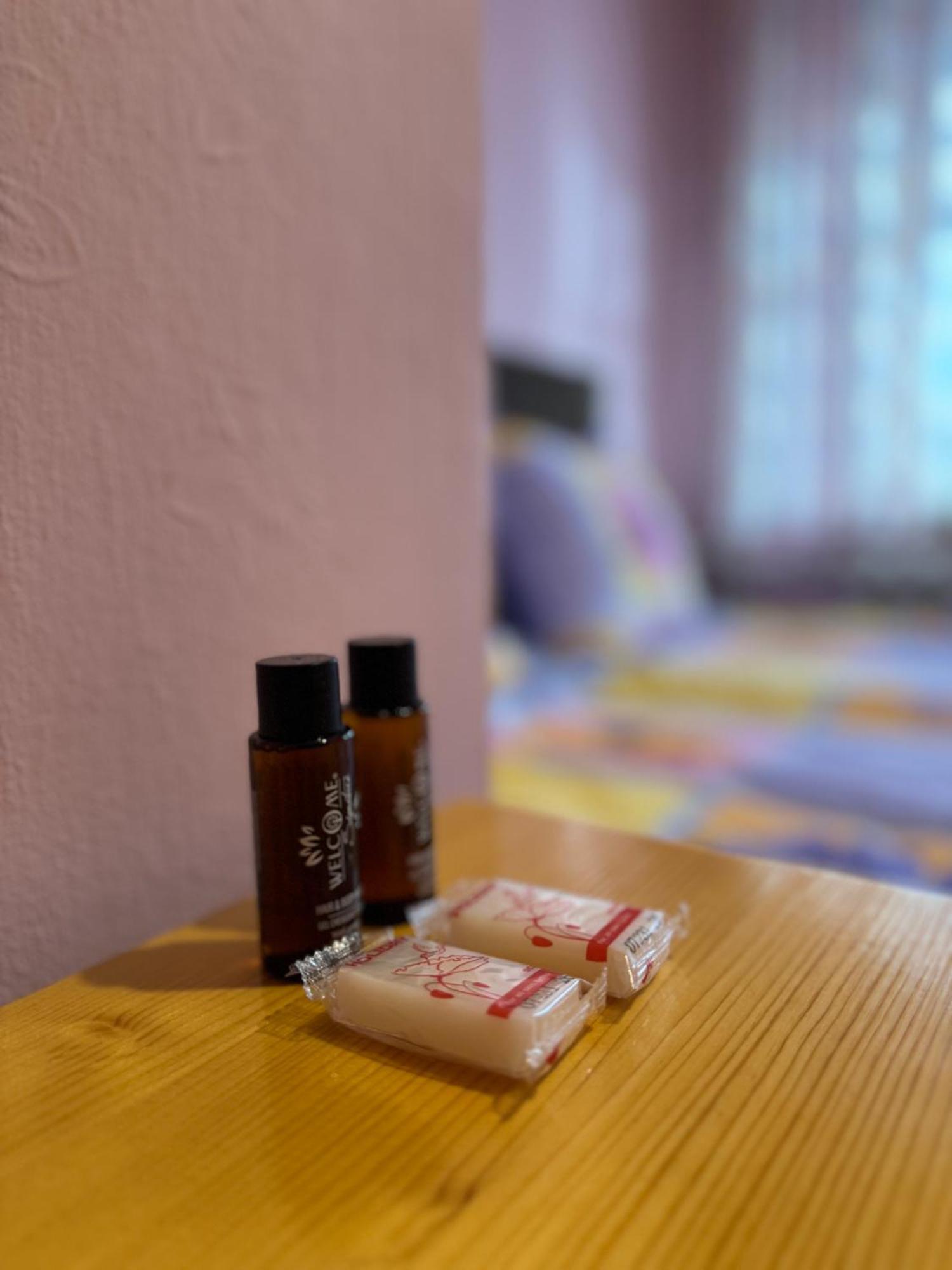 Mama Emiliya Guest House بيلي اسكار المظهر الخارجي الصورة