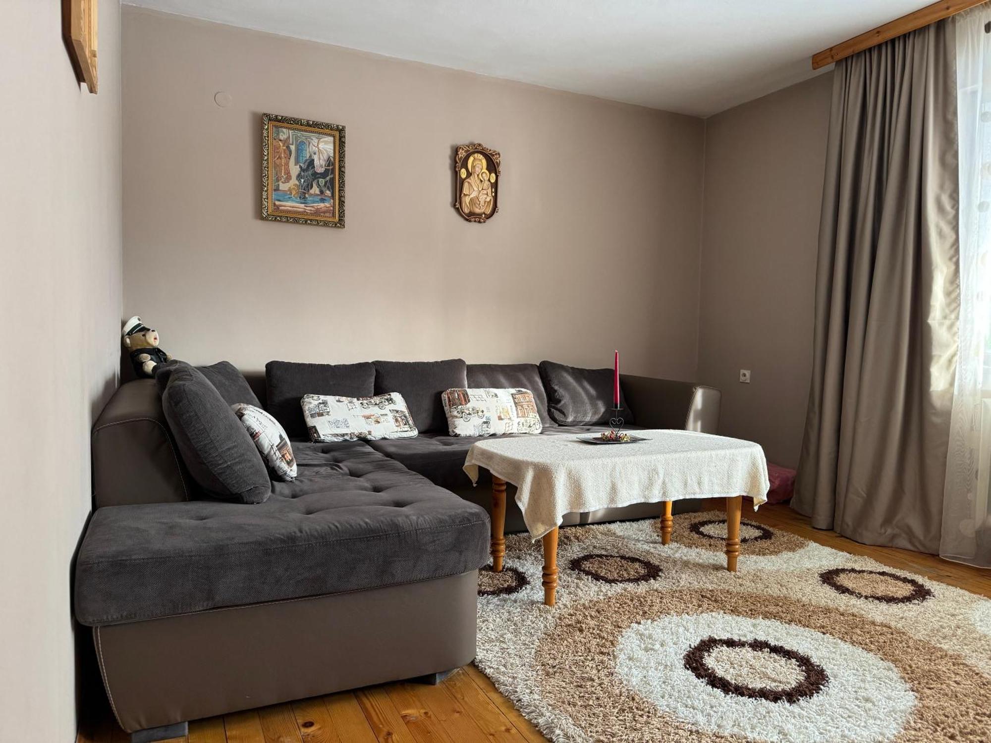 Mama Emiliya Guest House بيلي اسكار المظهر الخارجي الصورة